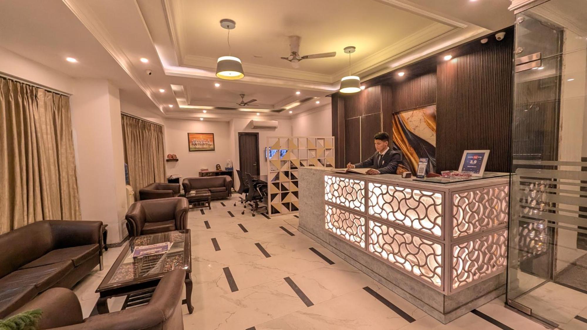 The Almora By Rs Global Near By Delhi International Airport With - Free Airport Drop New Delhi